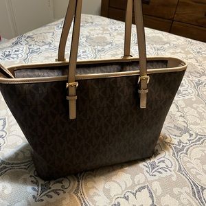 Jet Set Medium Logo Tote